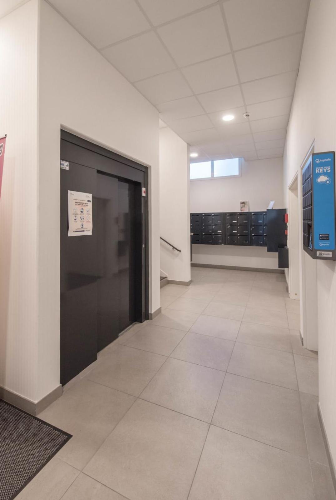 Pierrick - Studio Wifi Et Gare Apartment Le Mans Bagian luar foto