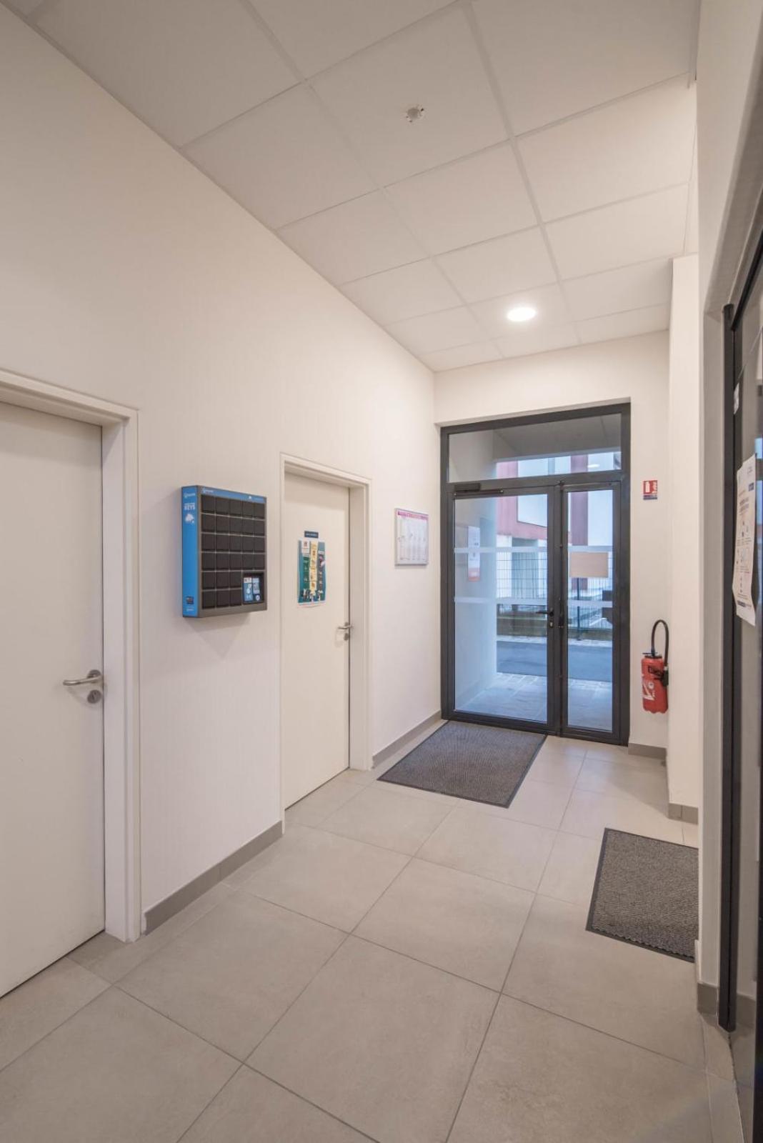 Pierrick - Studio Wifi Et Gare Apartment Le Mans Bagian luar foto